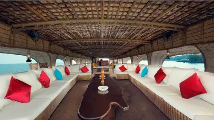 custom decor and music