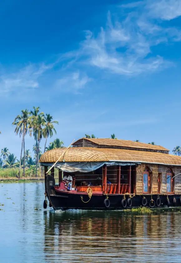 Luxury Houseboats in Alleppey