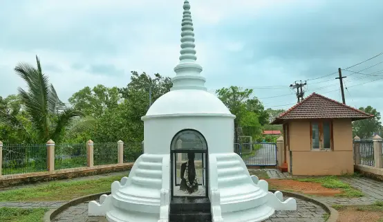 Karumadikuttan Buddha Statue