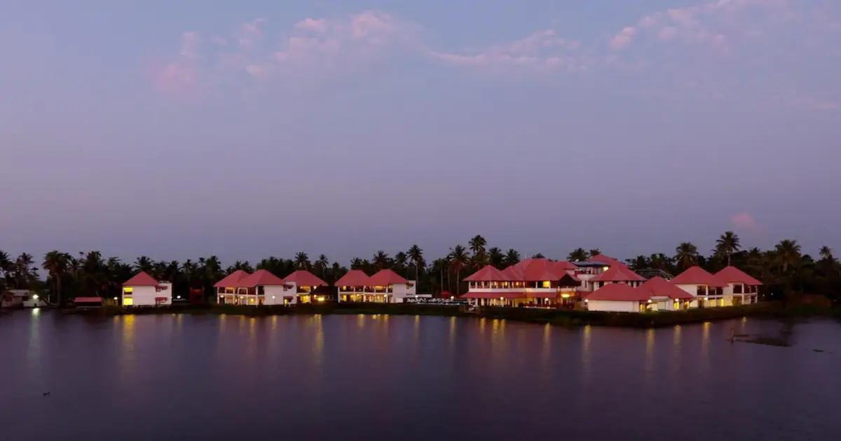 Introduction to Alleppey: Kerala's Backwater Paradise