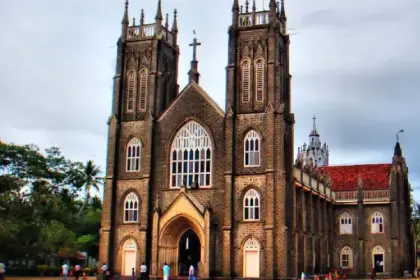 Alleppey's Famous Mosques and Churches