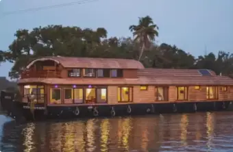 Semi-Luxury Houseboat package