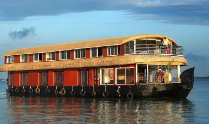 1 Bedroom luxury Houseboat