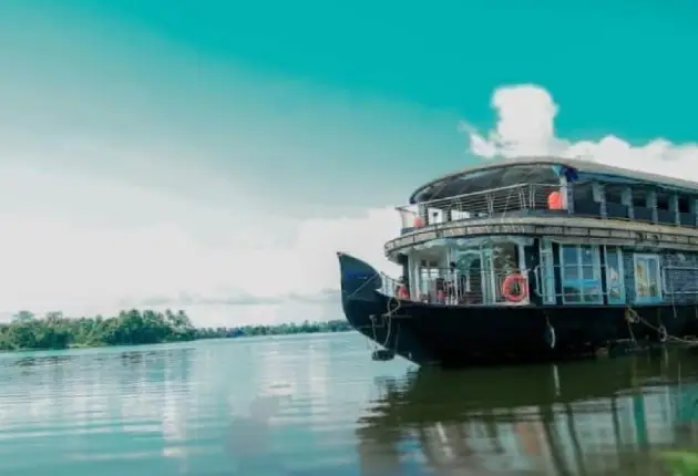 why choose a day cruise in alleppey