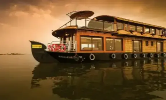 Super Luxury Houseboat