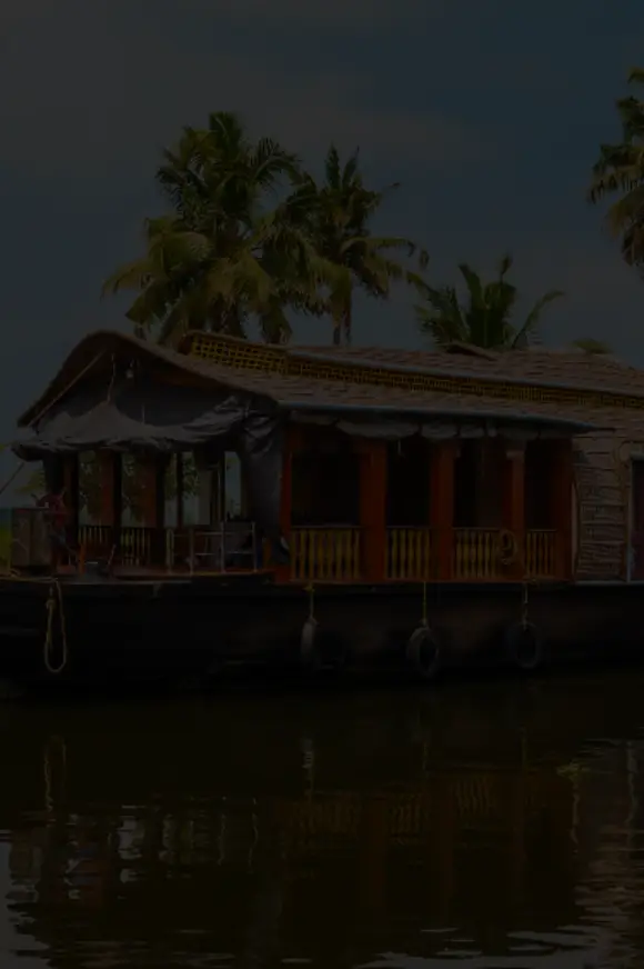 HONEYMOON HOUSEBOAT