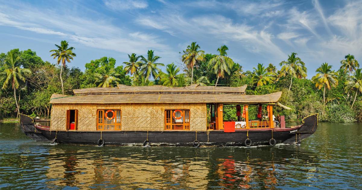 Ultimate-Guide-to-Sharing-Houseboats-in-Alleppey