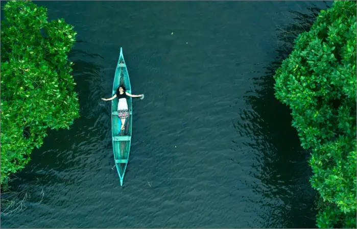 What Sets Our Kochi Backwater Tour Apart