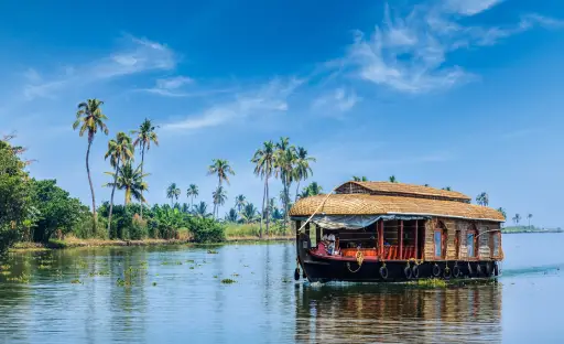 Unwind with exceptional Alleppey houseboat packages from Venezia Kerala Houseboat.