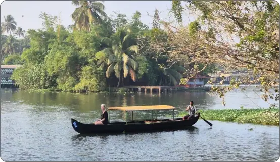 Authentic Houseboat Experiences