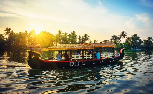 Book your Alleppey houseboat package from Kolkata